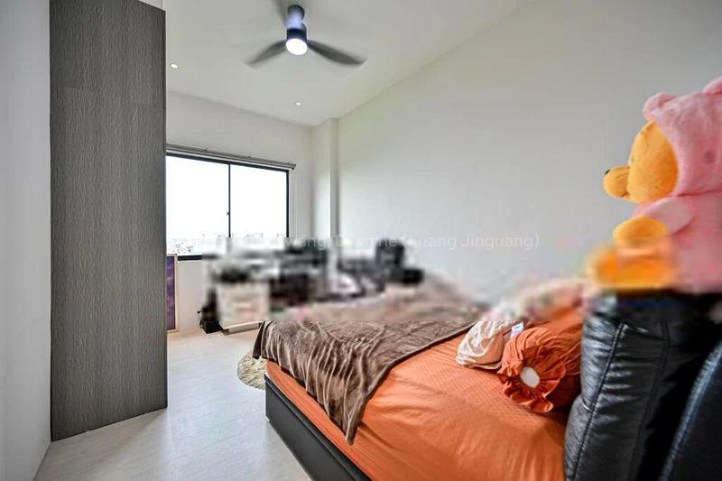 7 Bed Apartment (Condo) for Sale in  Avon Park - Image 2